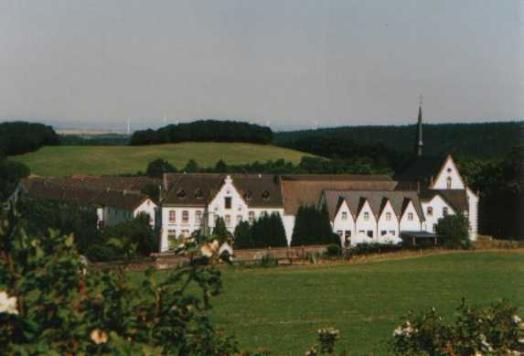 alicekirche100bit.JPG